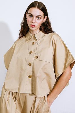 SOLID WOVEN BUTTON DOWN SHIRT