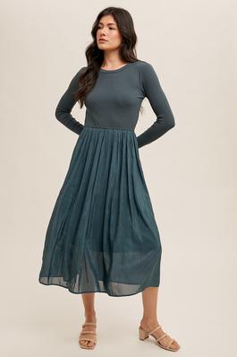 KNIT CONTRAST RIBBED LONG SLEEVE PLEATED DRESS