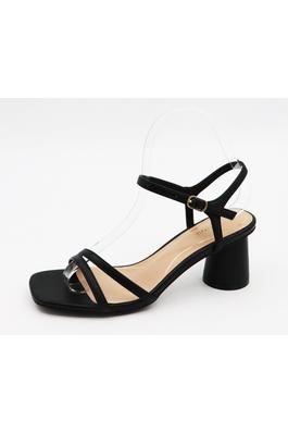 ANKLE STRAP LOW BLOCK HEEL SANDAL 