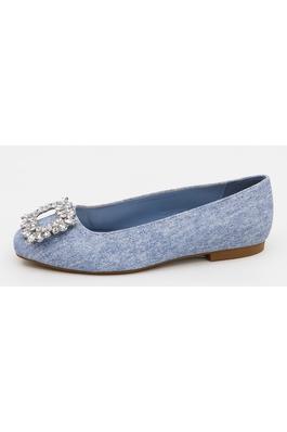 Square toe ballet flat with square brooch 