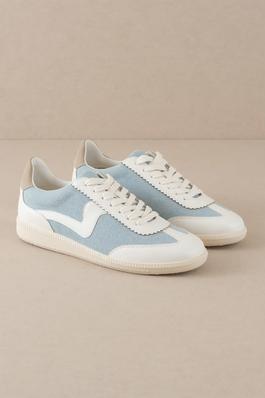 LOW TOP, LACE UP WOMENS CASUAL SNEAKER