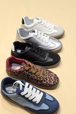 WOMENS, CASUAL LOW TOP LACE UP SNEAKER