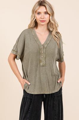 MINERAL WASH HENLEY SHORT SLEEVE WAFFLE KNIT TOP