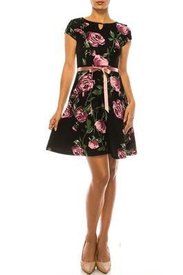 Floral print short sleeve dress with a round neckline