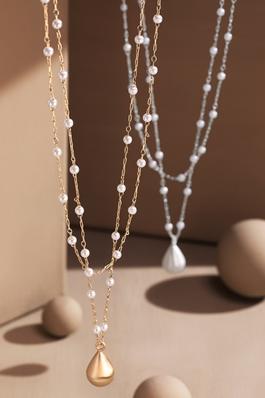 Layered Pearl Necklace With Teardrop Pendant 