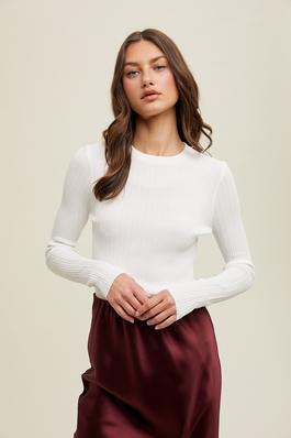 RIBBED TEXTURED FITTED KNIT TOP