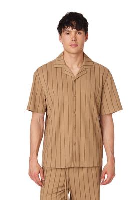 Textured Short Sleeve Men's Button Down Shirt