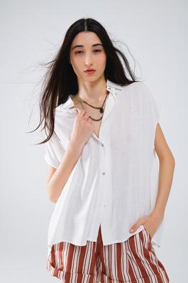 WHITE BUTTON UP BLOUSE WITH POLO COLLAR