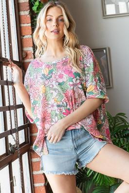 SPRING FLORAL OVERSIZED TOP WITH SLITS IN PLUS