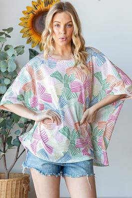 SPRING COLORFUL BOWS IN AN OVERSIZED TOP IN PLUS