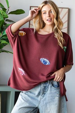 GAMEDAY OVERSIZED TOP FOOTBALL SEQUIN IN PLUS SIZE