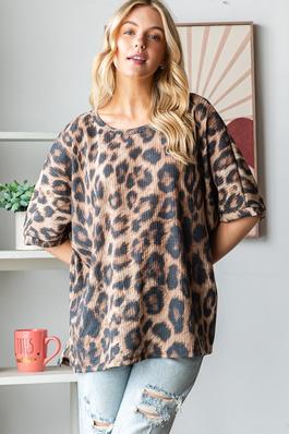 ANIMAL PRINT OVERSIZED TOP WITH SLITS IN PLUS SIZE