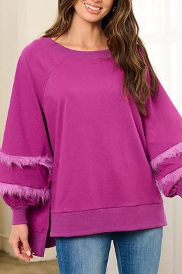 LONG FEATHER SLEEVE OVERSIZED HIGH-LOW TOP