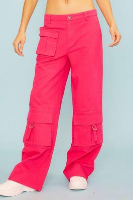 Solid Low rise Wide Fit Cargo Pants