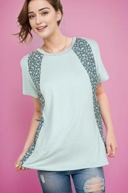 PARTIALLY FLORAL PRINT ROUND NECK SHORT SLEEVE TOP