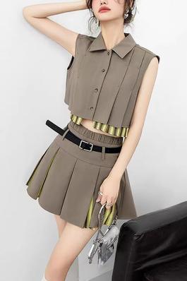 Sleeveless Contrast Shirt with Pleated Skirts