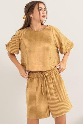 HF24A267-SET-STRIPED TOP AND SHORTS TWO-PIECE SET
