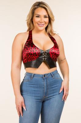 SATIN LEOPARD WITH FAUX PU ORING DETAILED CROP TOP