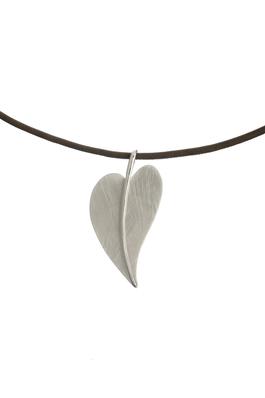 Leaf Alloy Pendant Necklace N4548