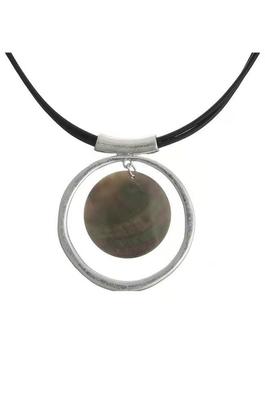 Mother Of Pearl Circle Leather Necklace N4356