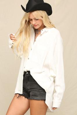 CRINKLY LIGHTWEIGHT BUTTON DOWN SHIRTS.