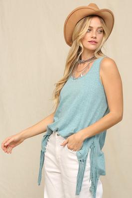 SLEEVELESS SIDE FRINGES CASUAL TOP.