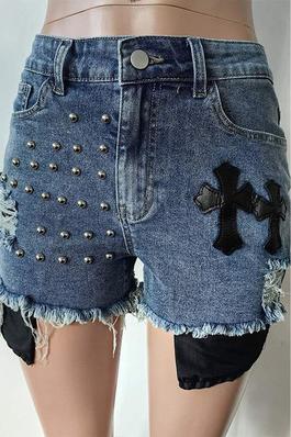BEADED DISTRESSED SHORTS
