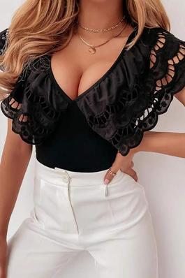 EYELET EMBROIDERY RUFFLE PATCH SCALLOP TRIM TOP
