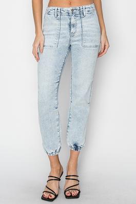 HIGH RISE RELAXED ANKLE JOGGER JEANS