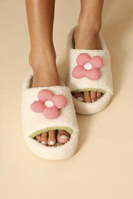 Sherpa slides with contrast 3D flower detail