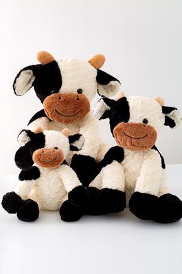 PLUSHY COW IS AVAILABLE IN 3 SIZES. 