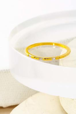 Delicate Hammered Rhinestone Fashion Ring