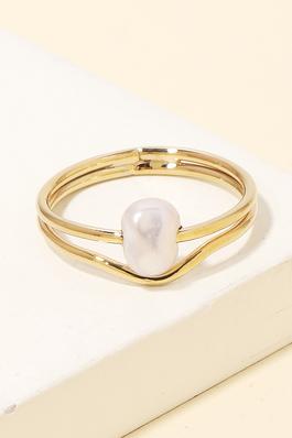 Pearl Charm Fashion Ring