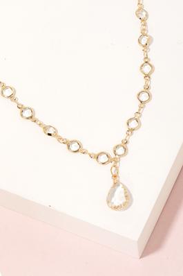 Faceted Rhinestone Pendant And Chain Necklace