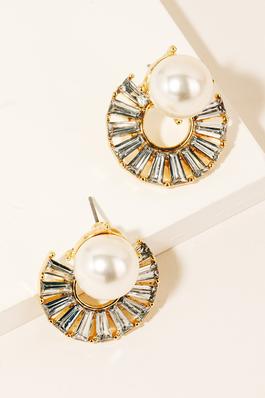 Mini Round Pearl Fan Stud Earrings