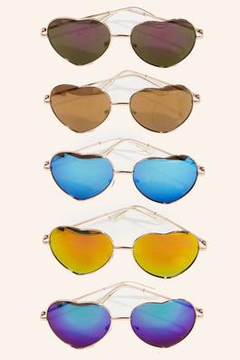 Thin Metallic Frame Heart Sunglasses Set
