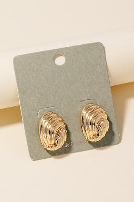 Solid Wavy Textured Oval Stud Earrings