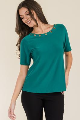 GROMMENTS BOAT NECK FASHION TOP