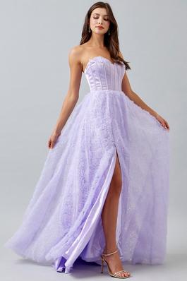 STRAPLESS SWEETHEART ROSE APPLIQUE A LINE DRESS