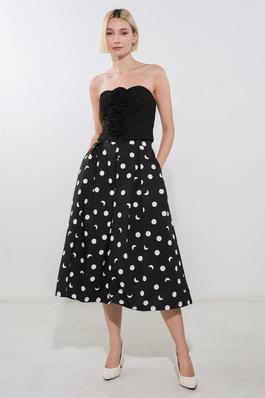 A printed woven skirt