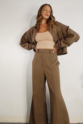 PLEATED CROP JACKET AND PANTS SET