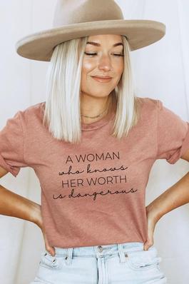  Woman Who Knows Her Worth Graphic Tee