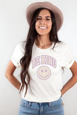 Be Kind Smiley Graphic Tee