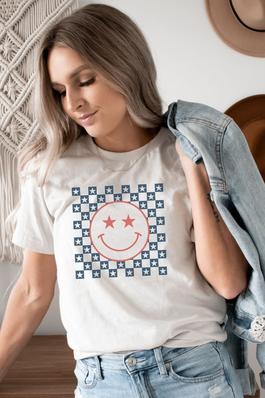 4th July Smiley Graphic Tee