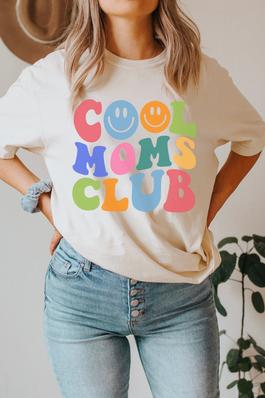 Cool Moms Club Comfort Colors Graphic Tee