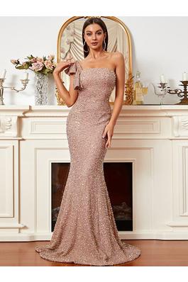 One-shoulder sequined long dress with trailing evening gown