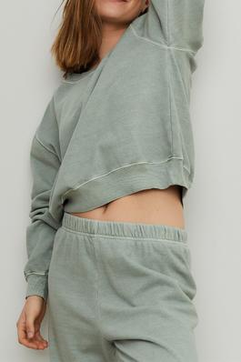Cozy up in our Organic Cotton Basic Sweatshirts