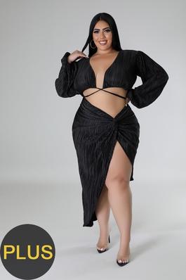 Glamorous Plus-Size Pleated Set for Night Out