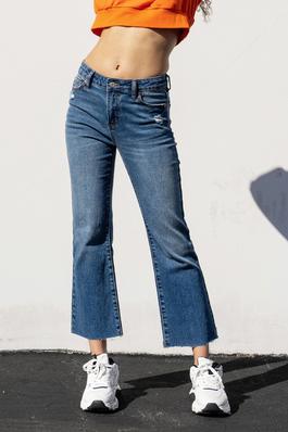 Fall Staple Crop Flare Jeans