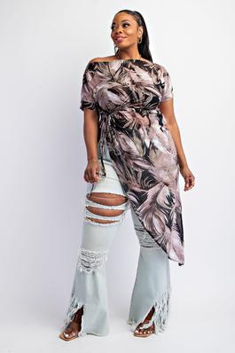 PLUS SIZE MESH PRINT BOAT NECK TUNIC TOP WITH KEYHOLE